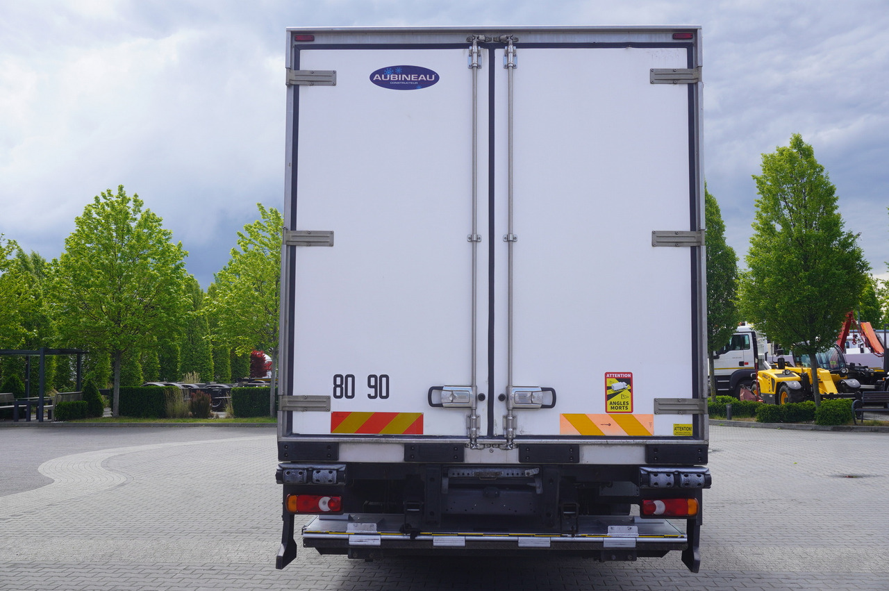 DAF LF 220 / Refrigerator 16 EPAL Multitemp / Carrier Supra 1150 MT / Palfinger 1500 kg - Camion frigorifique: photos 4 DAF LF 220 / Refrigerator 16 EPAL Multitemp / Carrier Supra 1150 MT / Palfinger 1500 kg - Camion frigorifique: photos 4