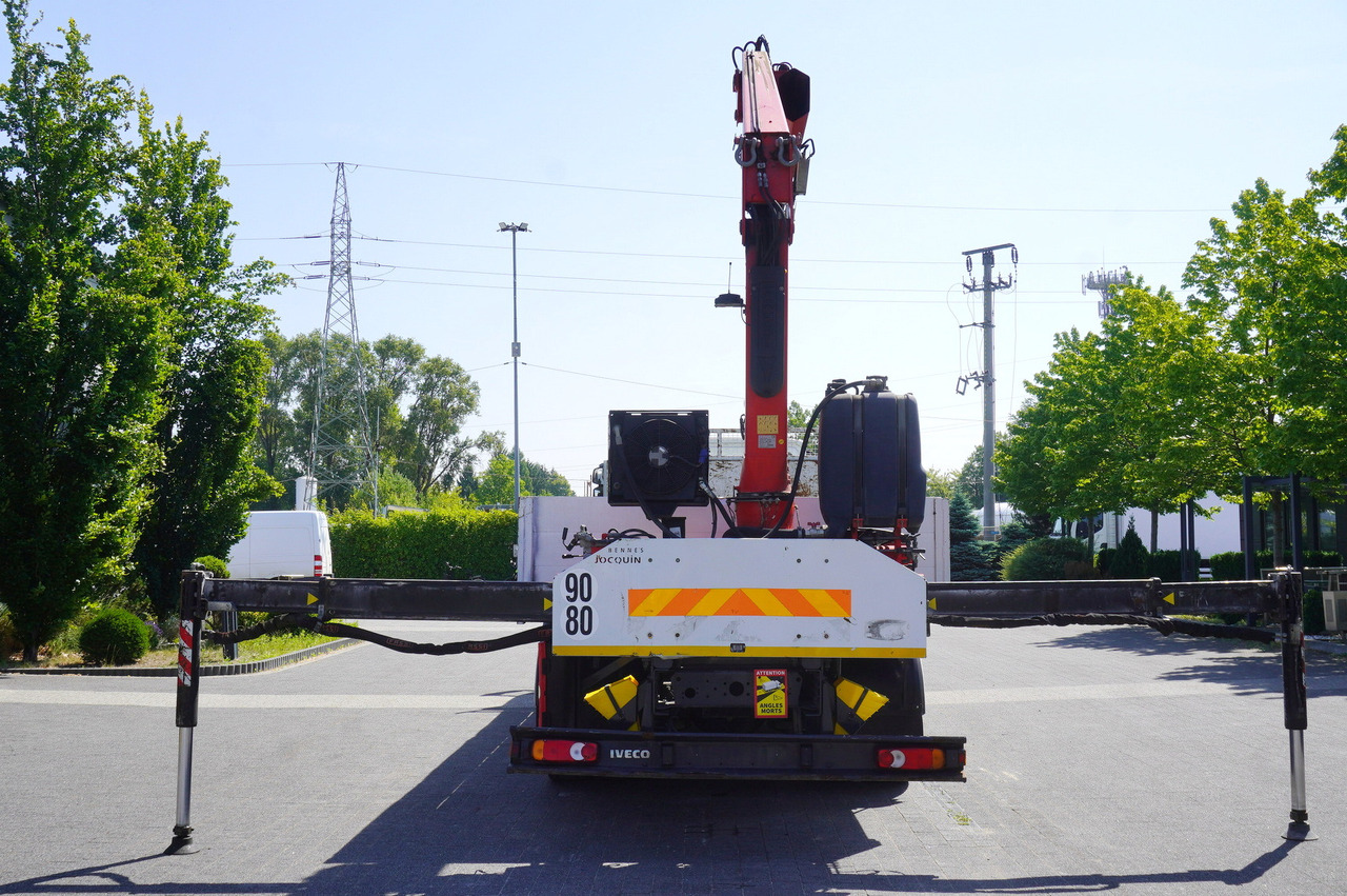 IVECO EUROCARGO 190-280L / FASSI F135A / 8 M / Lift cap. 5580 kg - Camion grue: photos 4 IVECO EUROCARGO 190-280L / FASSI F135A / 8 M / Lift cap. 5580 kg - Camion grue: photos 4