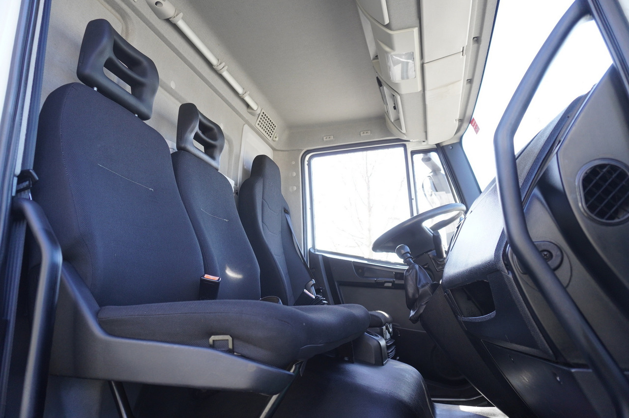 Camion fourgon IVECO Eurocargo 120-190 / 160 thousand km !!! / Box 18 EPAL / Dhollandia lift 1500 kg: photos 19