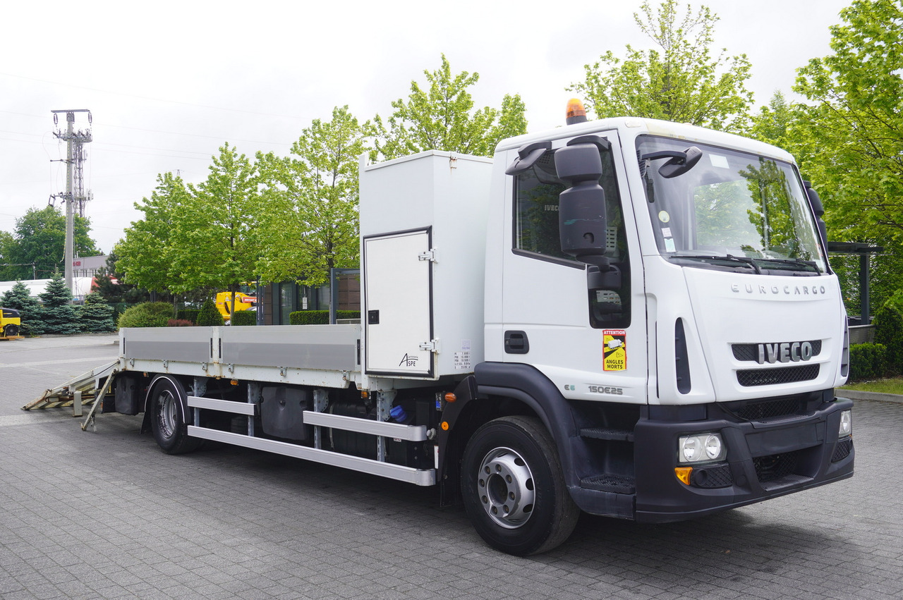 IVECO Eurocargo 150 E25 / 90 tho. km !!! / Tow truck - Remorqueuse: photos 2 IVECO Eurocargo 150 E25 / 90 tho. km !!! / Tow truck - Remorqueuse: photos 2