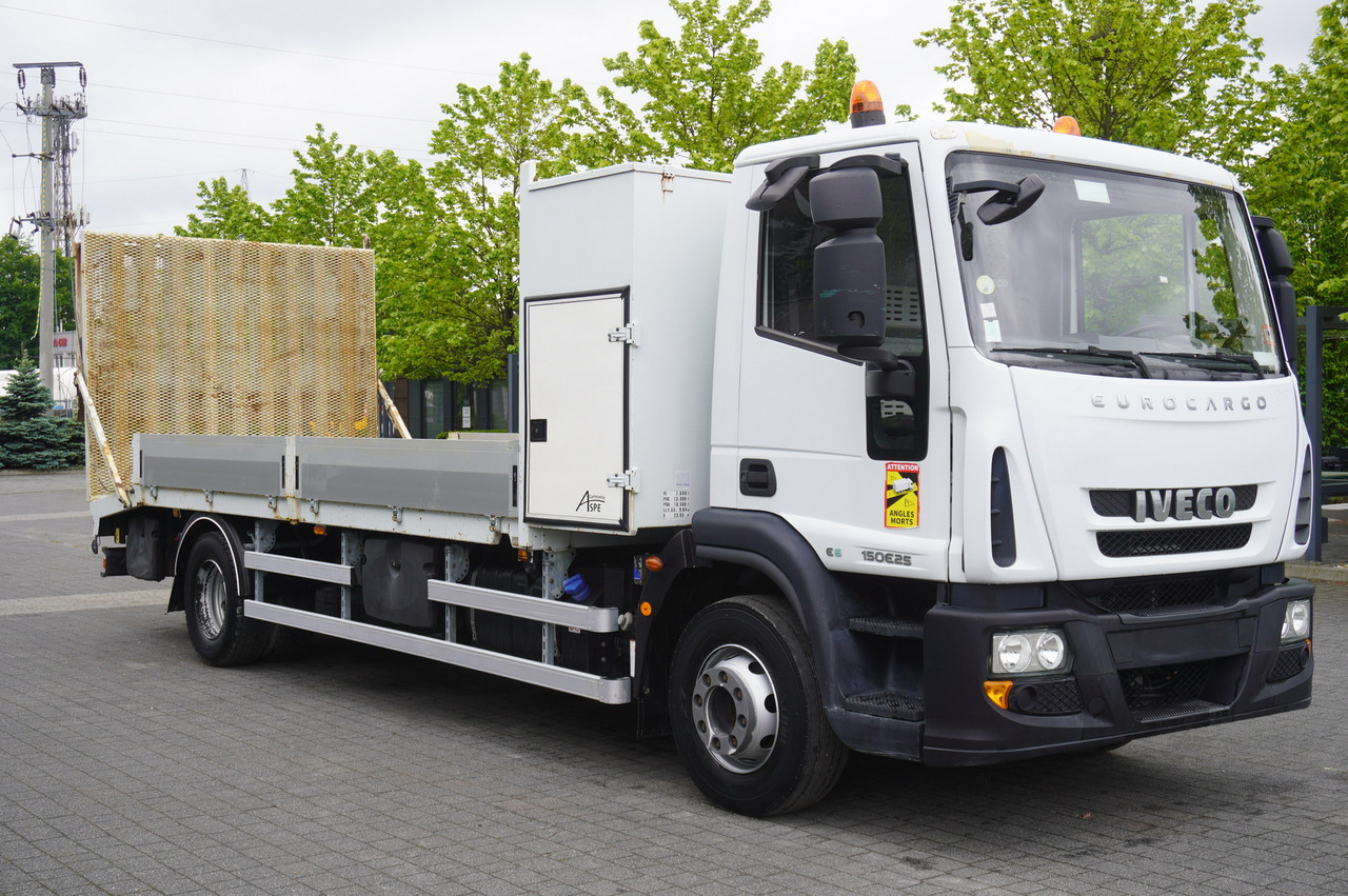 IVECO Eurocargo 150 E25 / 90 tho. km !!! / Tow truck - Camion plateau: photos 3 IVECO Eurocargo 150 E25 / 90 tho. km !!! / Tow truck - Camion plateau: photos 3