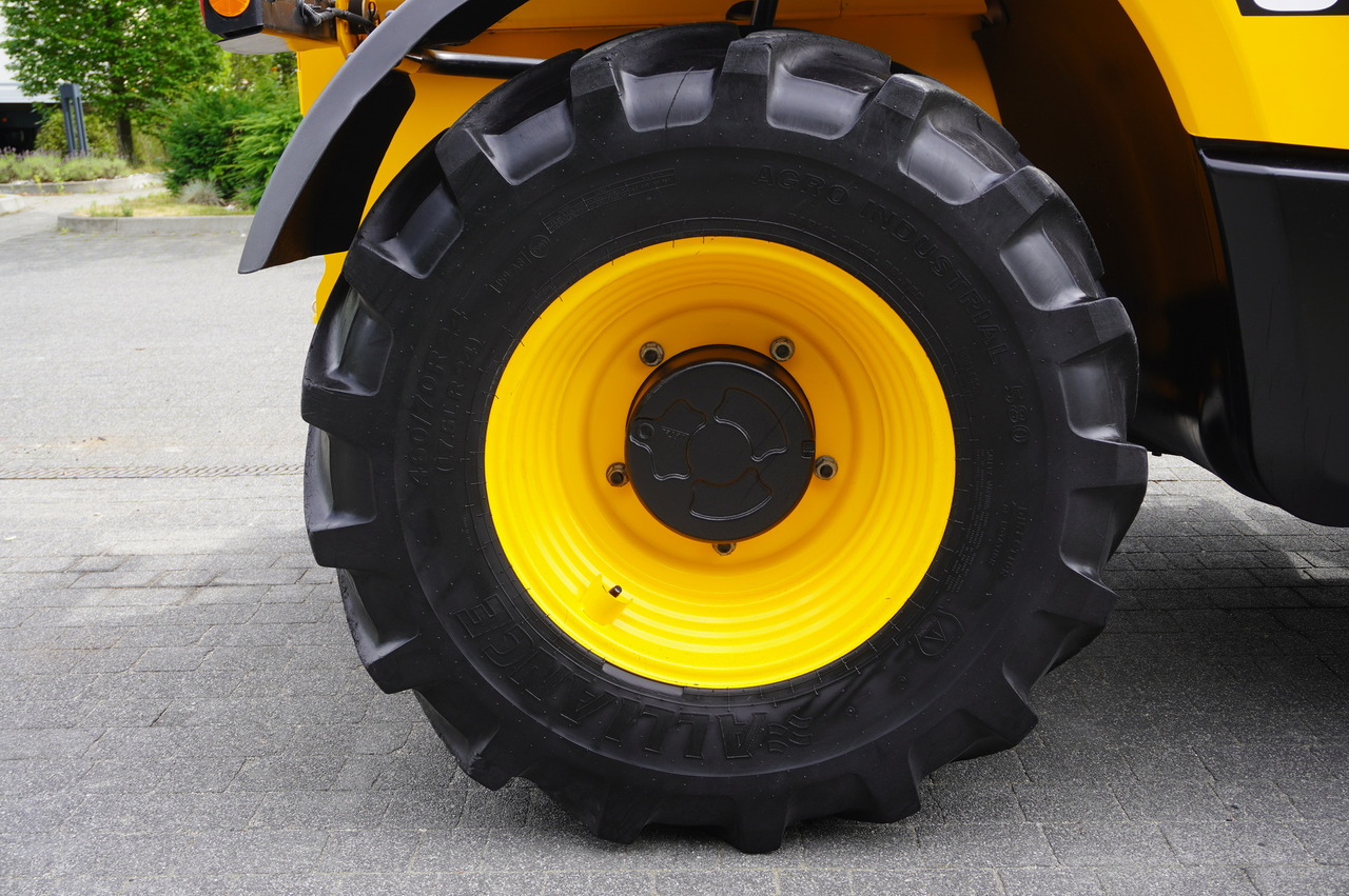 Chargeuse sur pneus télescopique JCB 526-56 AGRI Plus / 5.6 m telescopic loader / joystick: photos 24 Chargeuse sur pneus télescopique JCB 526-56 AGRI Plus / 5.6 m telescopic loader / joystick: photos 24