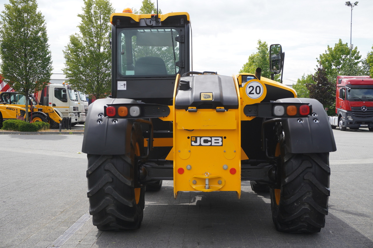 JCB 526-56 AGRI Plus / 5.6 m telescopic loader / joystick - Chariot télescopique: photos 4 JCB 526-56 AGRI Plus / 5.6 m telescopic loader / joystick - Chariot télescopique: photos 4