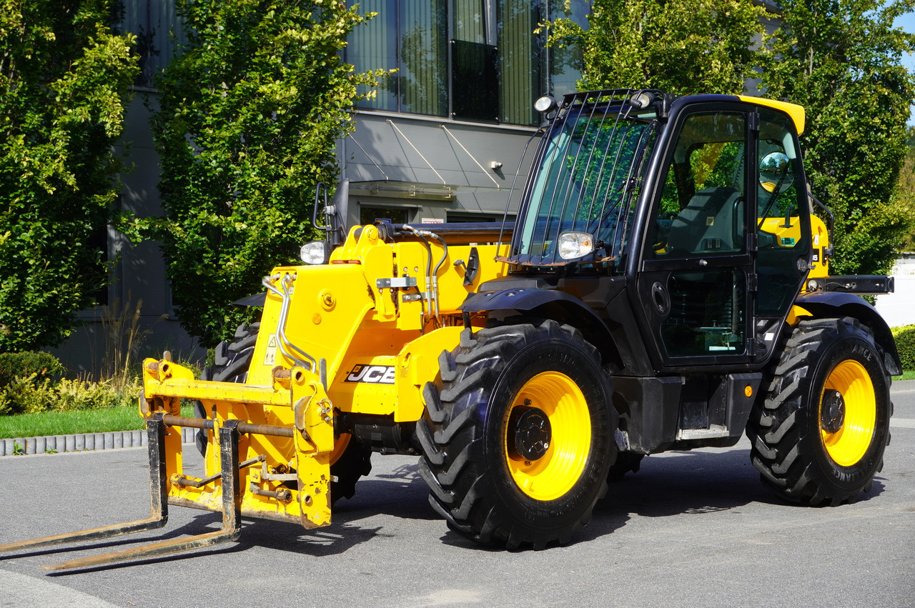 JCB 535-95 / 3.5 T / range 9.5 m / 700 MTH! - Chargeuse sur pneus télescopique: photos 3 JCB 535-95 / 3.5 T / range 9.5 m / 700 MTH! - Chargeuse sur pneus télescopique: photos 3