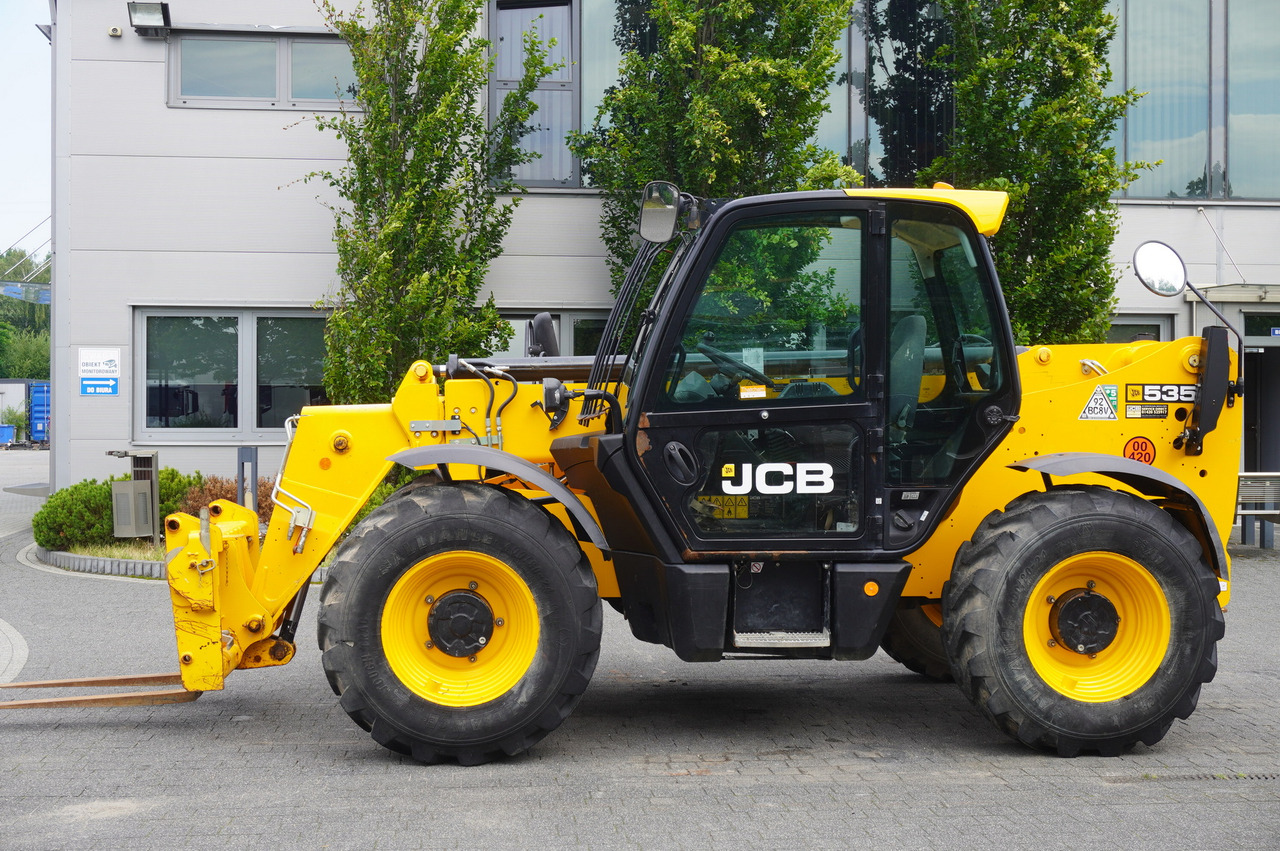 JCB 535-95 / 3.5 T / range 9.5 m / joystick / 2021 - Chargeuse sur pneus télescopique: photos 4 JCB 535-95 / 3.5 T / range 9.5 m / joystick / 2021 - Chargeuse sur pneus télescopique: photos 4
