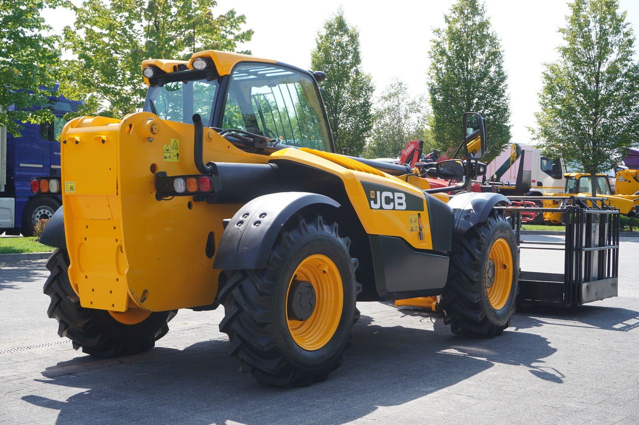 JCB 535-95 / 3.5 T / range 9.5 m / joystick - Chargeuse sur pneus télescopique: photos 4 JCB 535-95 / 3.5 T / range 9.5 m / joystick - Chargeuse sur pneus télescopique: photos 4