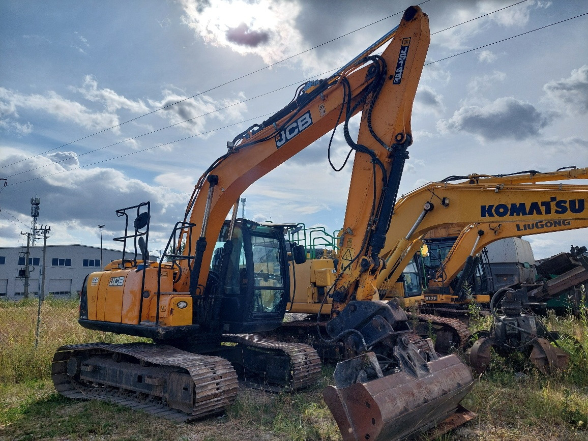 JCB JS 145LC crawler excavator / 4800 MTH - Pelle sur chenille: photos 4 JCB JS 145LC crawler excavator / 4800 MTH - Pelle sur chenille: photos 4