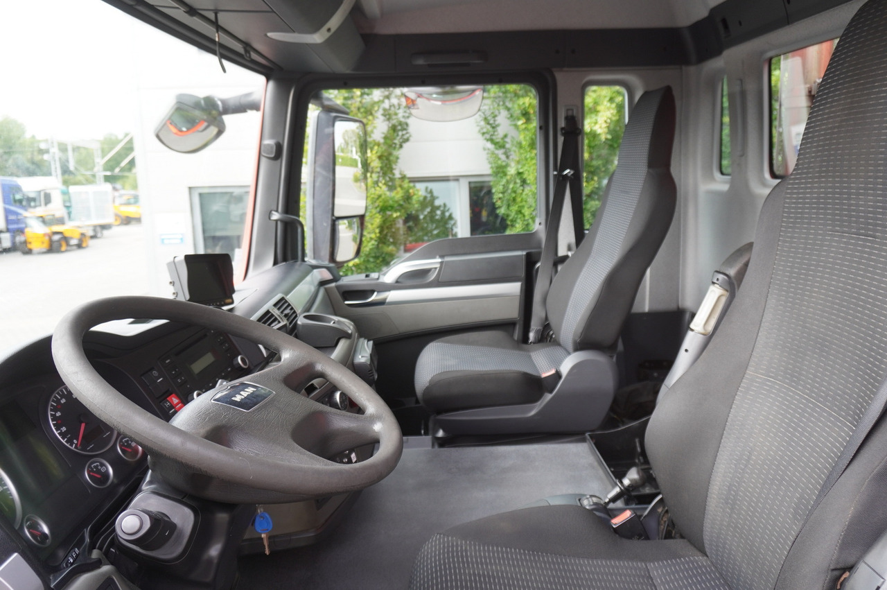 MAN TGS 35.360 E5 8x2 / FASSI F165 / 5.4 T cap. / 8.25 m reach en crédit-bail MAN TGS 35.360 E5 8x2 / FASSI F165 / 5.4 T cap. / 8.25 m reach: photos 24