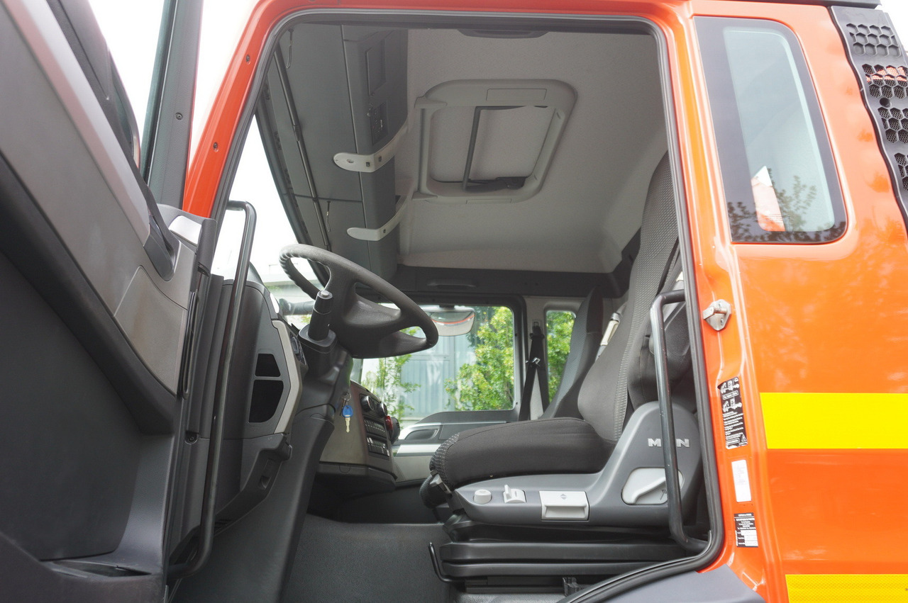 MAN TGS 35.360 E5 8x2 / FASSI F165 / 5.4 T cap. / 8.25 m reach en crédit-bail MAN TGS 35.360 E5 8x2 / FASSI F165 / 5.4 T cap. / 8.25 m reach: photos 23