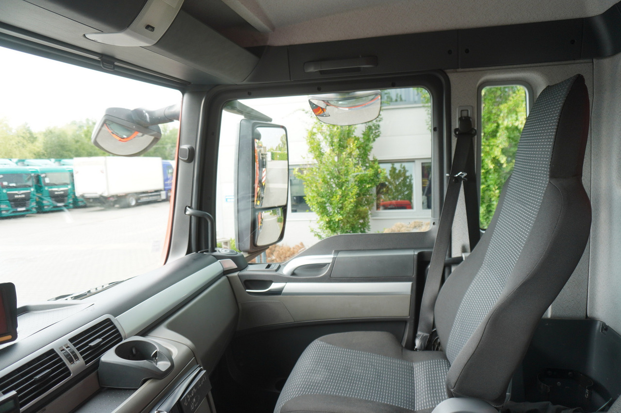 MAN TGS 35.360 E5 8x2 / FASSI F165 / 5.4 T cap. / 8.25 m reach en crédit-bail MAN TGS 35.360 E5 8x2 / FASSI F165 / 5.4 T cap. / 8.25 m reach: photos 28