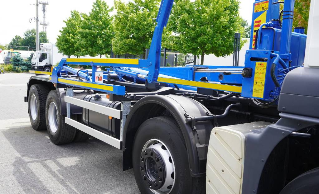 MAN TGS 35.400 8×4 HYVA LIFT 32.56 SE hooklift en crédit-bail MAN TGS 35.400 8×4 HYVA LIFT 32.56 SE hooklift: photos 24 MAN TGS 35.400 8×4 HYVA LIFT 32.56 SE hooklift en crédit-bail MAN TGS 35.400 8×4 HYVA LIFT 32.56 SE hooklift: photos 24