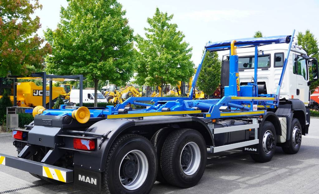 MAN TGS 35.400 8×4 HYVA LIFT 32.56 SE hooklift en crédit-bail MAN TGS 35.400 8×4 HYVA LIFT 32.56 SE hooklift: photos 8 MAN TGS 35.400 8×4 HYVA LIFT 32.56 SE hooklift en crédit-bail MAN TGS 35.400 8×4 HYVA LIFT 32.56 SE hooklift: photos 8