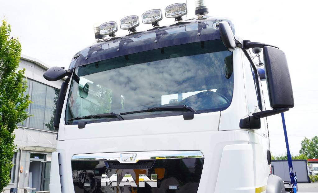 MAN TGS 35.400 8×4 HYVA LIFT 32.56 SE hooklift en crédit-bail MAN TGS 35.400 8×4 HYVA LIFT 32.56 SE hooklift: photos 18 MAN TGS 35.400 8×4 HYVA LIFT 32.56 SE hooklift en crédit-bail MAN TGS 35.400 8×4 HYVA LIFT 32.56 SE hooklift: photos 18