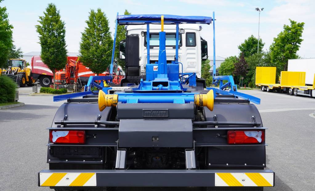 MAN TGS 35.400 8×4 HYVA LIFT 32.56 SE hooklift en crédit-bail MAN TGS 35.400 8×4 HYVA LIFT 32.56 SE hooklift: photos 7 MAN TGS 35.400 8×4 HYVA LIFT 32.56 SE hooklift en crédit-bail MAN TGS 35.400 8×4 HYVA LIFT 32.56 SE hooklift: photos 7