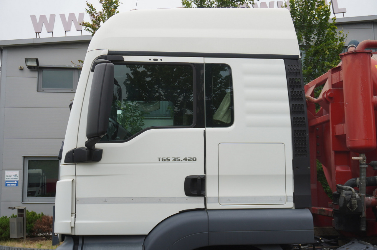 Camion citerne MAN TGS 35.420 8×2 / NEW septic barrel 13000 L / 3 steered axles: photos 17