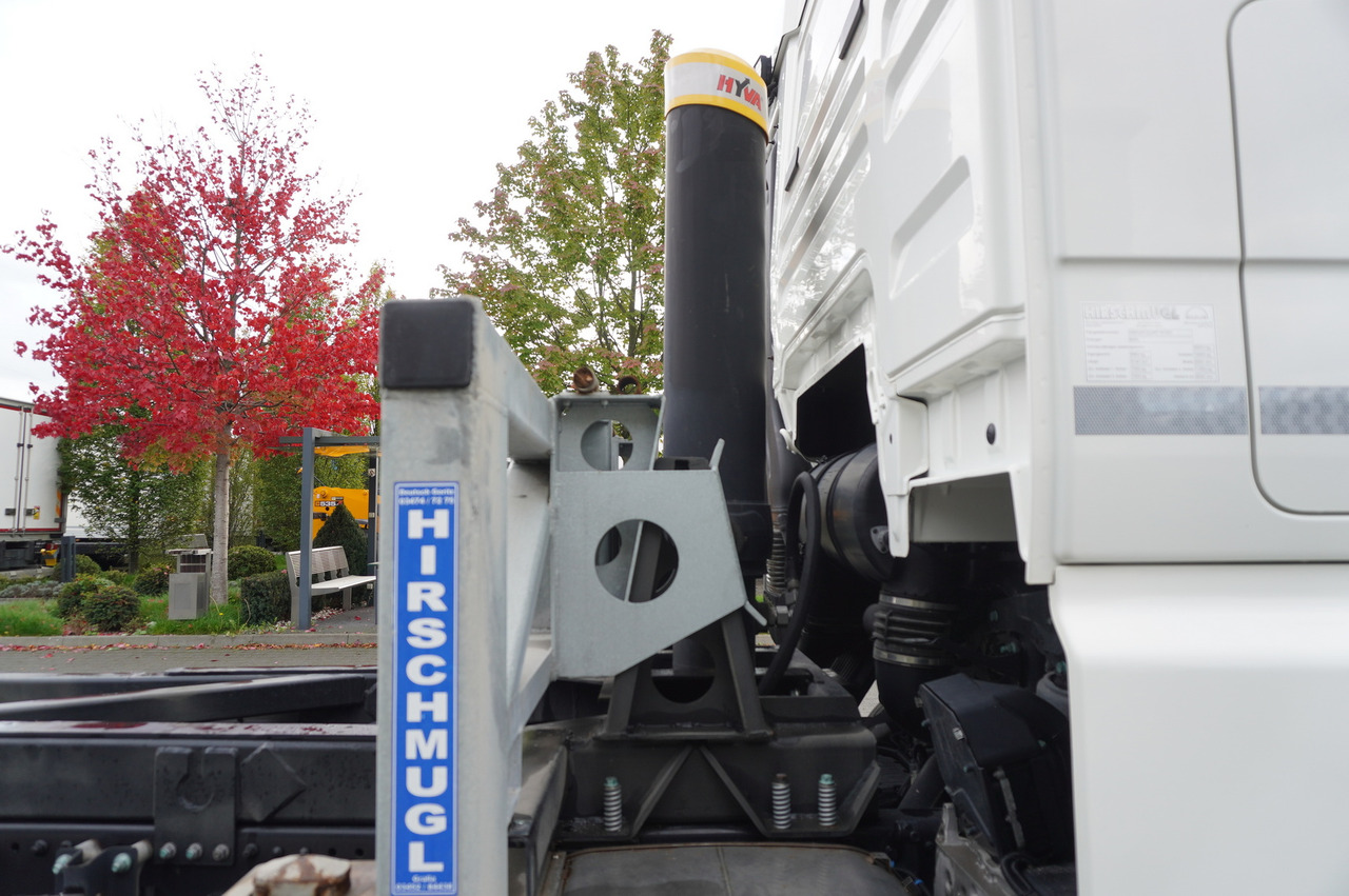 MAN TGX 26.470 6x2 COINTAINERKIPPER HYVA HIRMSCHLING / 200 tho. km! - Camion benne: photos 2 MAN TGX 26.470 6x2 COINTAINERKIPPER HYVA HIRMSCHLING / 200 tho. km! - Camion benne: photos 2