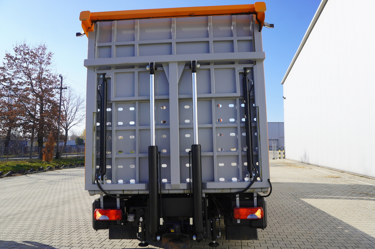 MAN TGX 26.500 6x2 E6 / NEW Tow truck superstructure 8.75 m / steered axle - Camion porte-voitures: photos 4 MAN TGX 26.500 6x2 E6 / NEW Tow truck superstructure 8.75 m / steered axle - Camion porte-voitures: photos 4