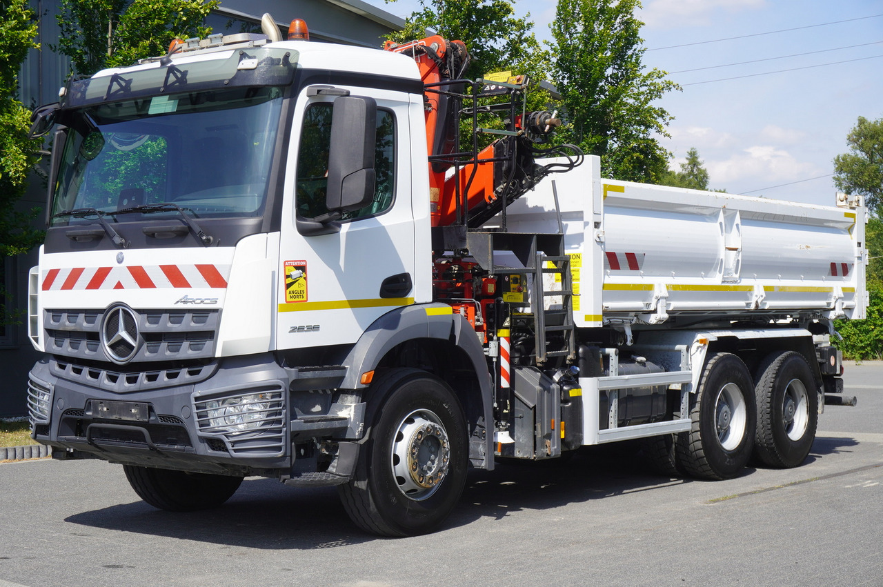 MERCEDES-BENZ AROCS 2636 / Fassi F155A.0.22 crane 6t / 120 tho. km / 3-sided dump truck / 2 x Bordmatic - Camion benne, Camion grue: photos 3 MERCEDES-BENZ AROCS 2636 / Fassi F155A.0.22 crane 6t / 120 tho. km / 3-sided dump truck / 2 x Bordmatic - Camion benne, Camion grue: photos 3