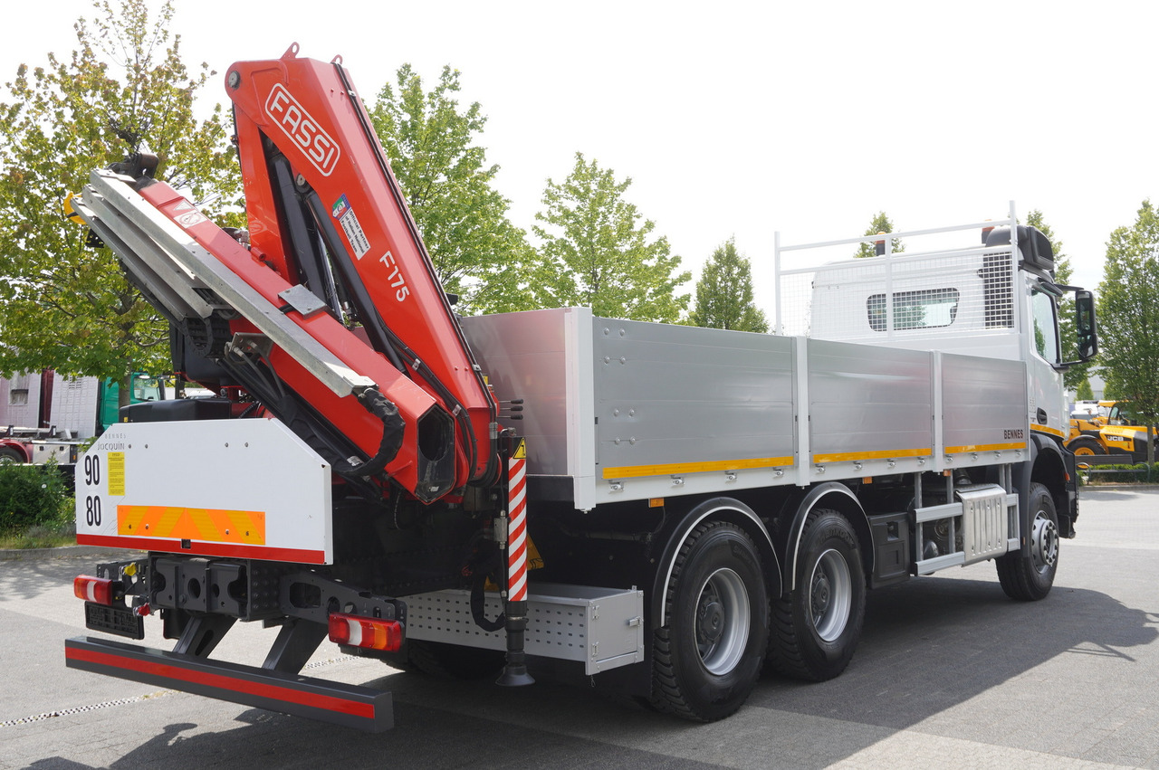 Camion grue MERCEDES-BENZ AROCS 2636 Flatbed / HDS FASSI F175 7.7 T / 150,000 km: photos 8