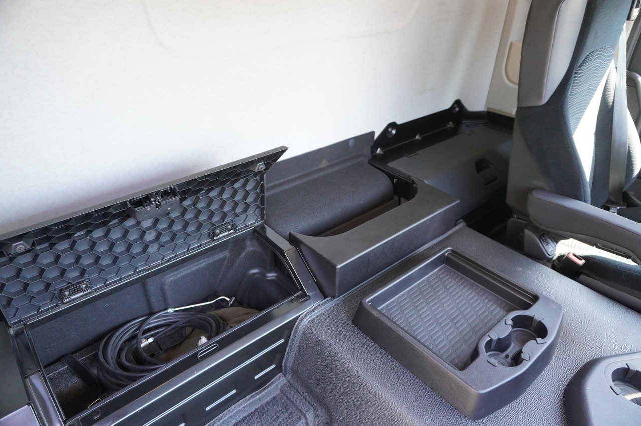 MERCEDES-BENZ Actros 18.35 LS / Body NEW septic tank (08/2025) 11000 l / 280000 kilometers! en crédit-bail MERCEDES-BENZ Actros 18.35 LS / Body NEW septic tank (08/2025) 11000 l / 280000 kilometers!: photos 21