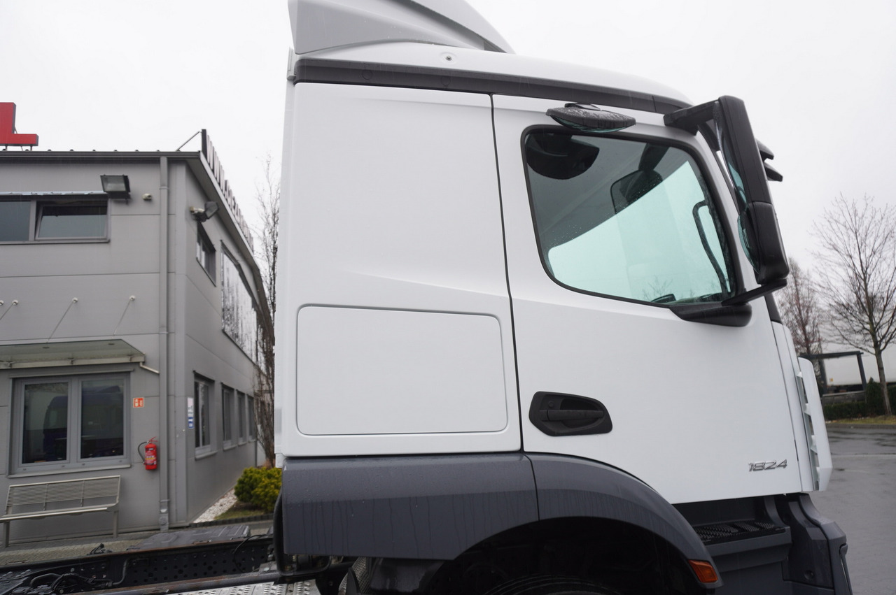 Châssis cabine MERCEDES-BENZ Actros 1824 / 9.1 m chassis / sleeping cabin: photos 16