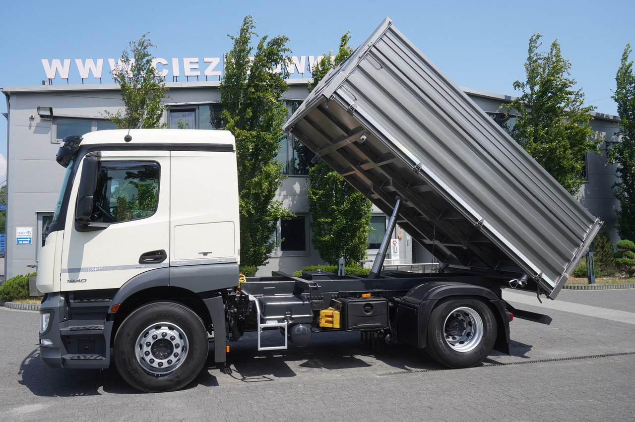 MERCEDES-BENZ Actros 1840 / New 3-side tipper 10 EPAL / Diff. lock / Load cap 10 t - Camion benne: photos 5 MERCEDES-BENZ Actros 1840 / New 3-side tipper 10 EPAL / Diff. lock / Load cap 10 t - Camion benne: photos 5