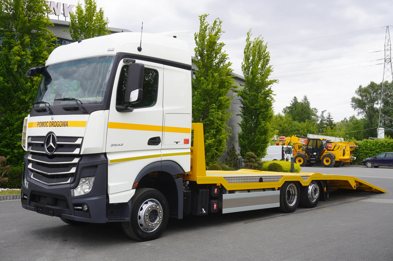MERCEDES-BENZ Actros 2542 / NEW tow truck / steered 3rd axle - Camion porte-voitures: photos 1 MERCEDES-BENZ Actros 2542 / NEW tow truck / steered 3rd axle - Camion porte-voitures: photos 1