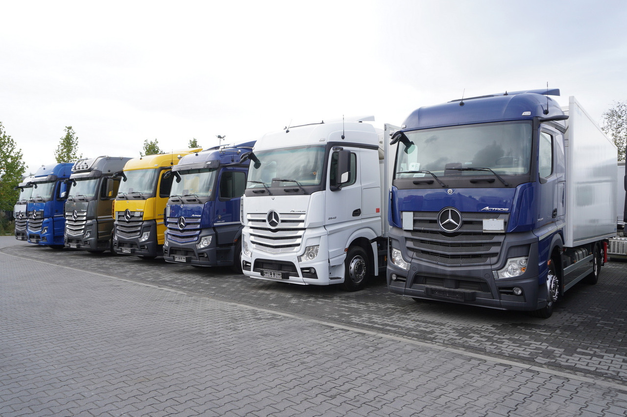 MERCEDES-BENZ Actros 2545 / Multitemperature Refrigerator / several units - Camion frigorifique: photos 2 MERCEDES-BENZ Actros 2545 / Multitemperature Refrigerator / several units - Camion frigorifique: photos 2