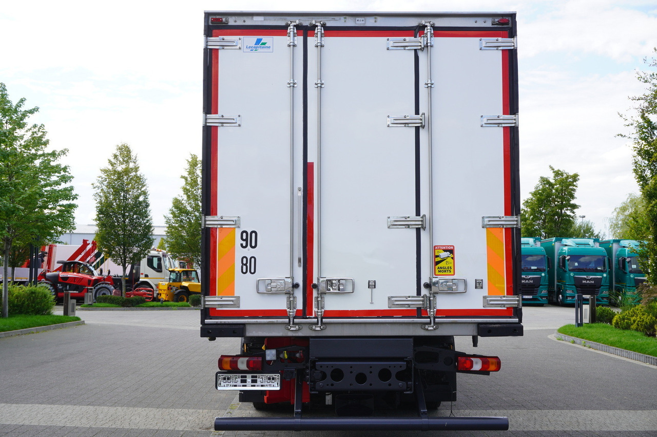 MERCEDES-BENZ Actros 2546 / Lecapitaine refrigerator 20 EPAL / Multitemperature / Carrier Supra 1150 MT - Camion frigorifique: photos 4 MERCEDES-BENZ Actros 2546 / Lecapitaine refrigerator 20 EPAL / Multitemperature / Carrier Supra 1150 MT - Camion frigorifique: photos 4