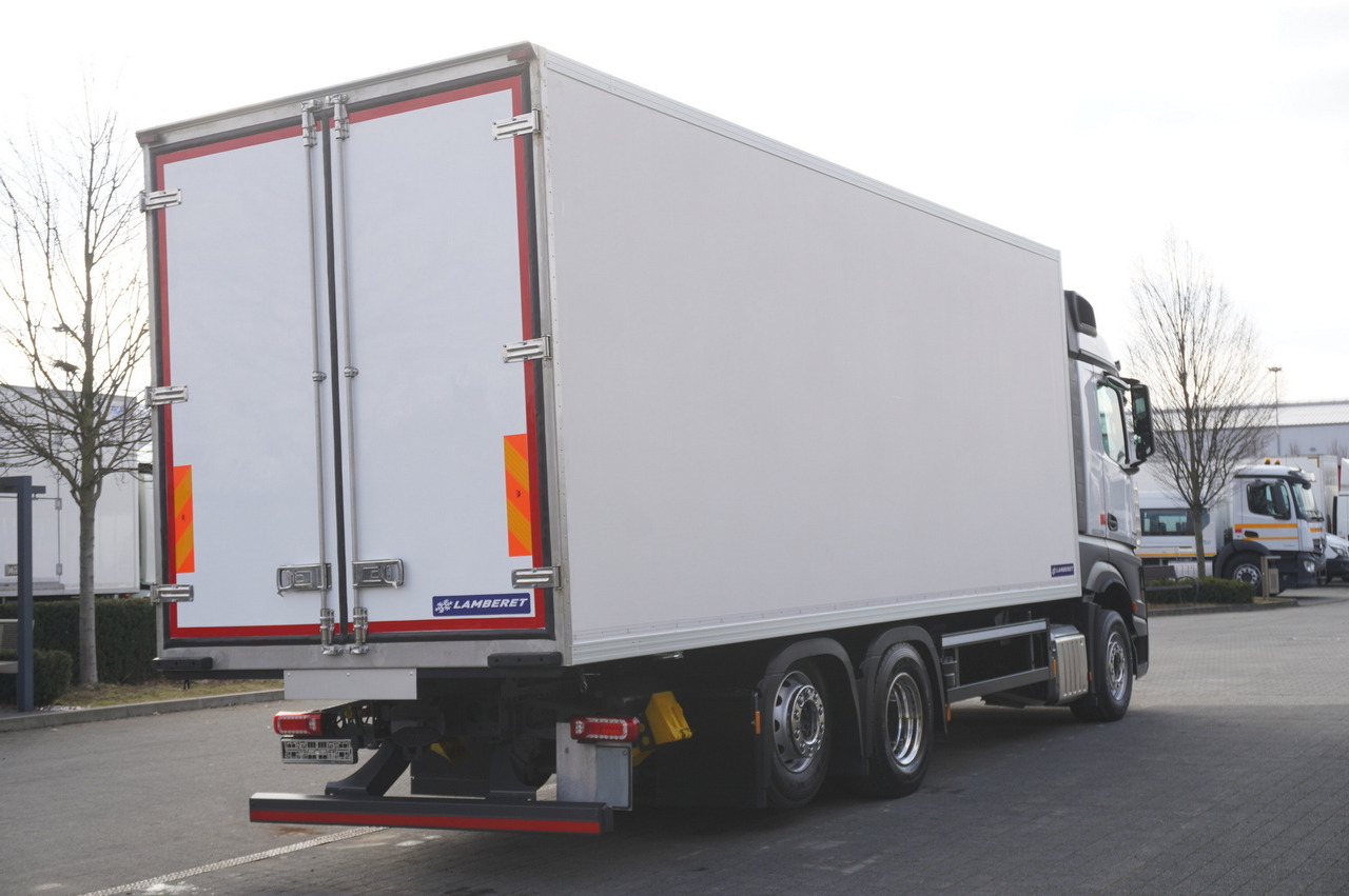 MERCEDES-BENZ Actros L 2545 / NEW Lamberet refrigerator / 2023 / 140 tho. km - Camion frigorifique: photos 4 MERCEDES-BENZ Actros L 2545 / NEW Lamberet refrigerator / 2023 / 140 tho. km - Camion frigorifique: photos 4