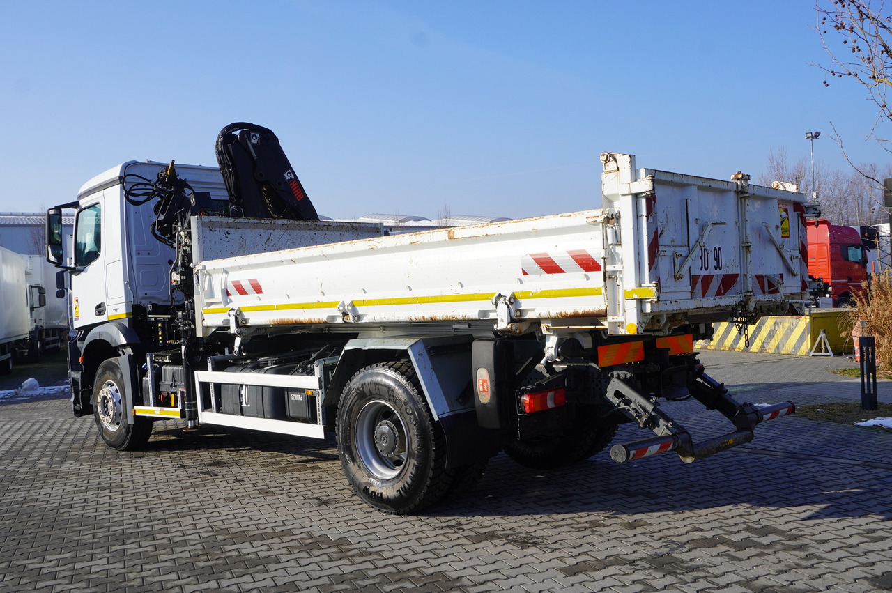 MERCEDES-BENZ Arocs 1833 / 87,000 km!!! / Hds HIAB X-DUO 128 B-2 / three-sided tipper - Camion plateau, Camion grue: photos 5 MERCEDES-BENZ Arocs 1833 / 87,000 km!!! / Hds HIAB X-DUO 128 B-2 / three-sided tipper - Camion plateau, Camion grue: photos 5