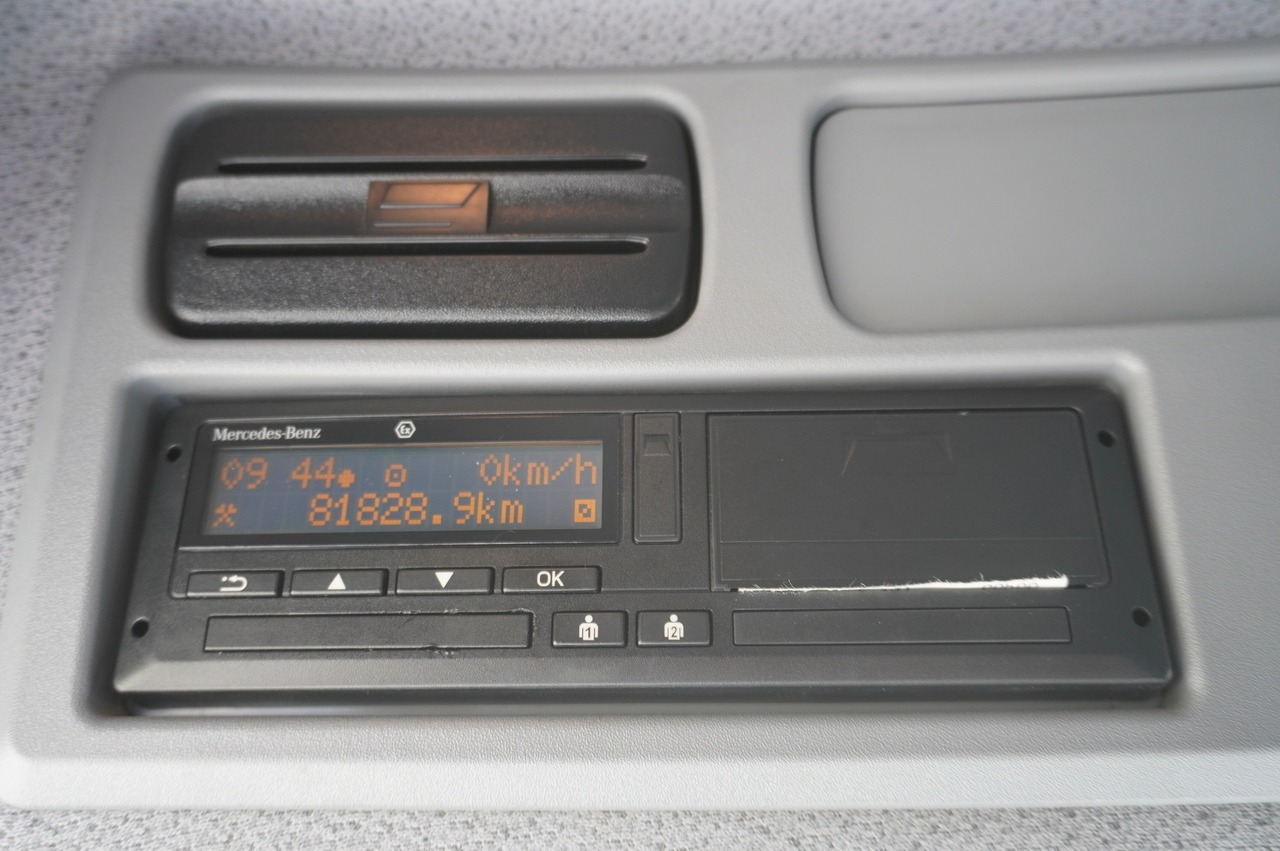 MERCEDES-BENZ Atego 1321 / 80 tho. km !!! / Box 20 EPAL - Camion fourgon: photos 2 MERCEDES-BENZ Atego 1321 / 80 tho. km !!! / Box 20 EPAL - Camion fourgon: photos 2
