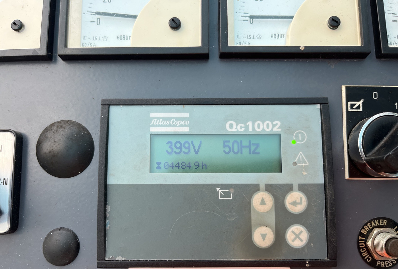 POTAIN IGO32 Tri/A Mobile self-erecting tower crane / 4400 MTH! - Grue à tour: photos 2 POTAIN IGO32 Tri/A Mobile self-erecting tower crane / 4400 MTH! - Grue à tour: photos 2