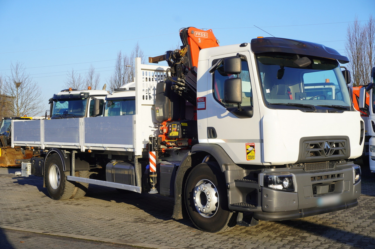 RENAULT C320 P 4x2 / FASSI crane 6 T / 140 MTH!!! / range 10 m / Flatbed 15 EPAL / 52 tho. km!!! - Camion grue: photos 4 RENAULT C320 P 4x2 / FASSI crane 6 T / 140 MTH!!! / range 10 m / Flatbed 15 EPAL / 52 tho. km!!! - Camion grue: photos 4