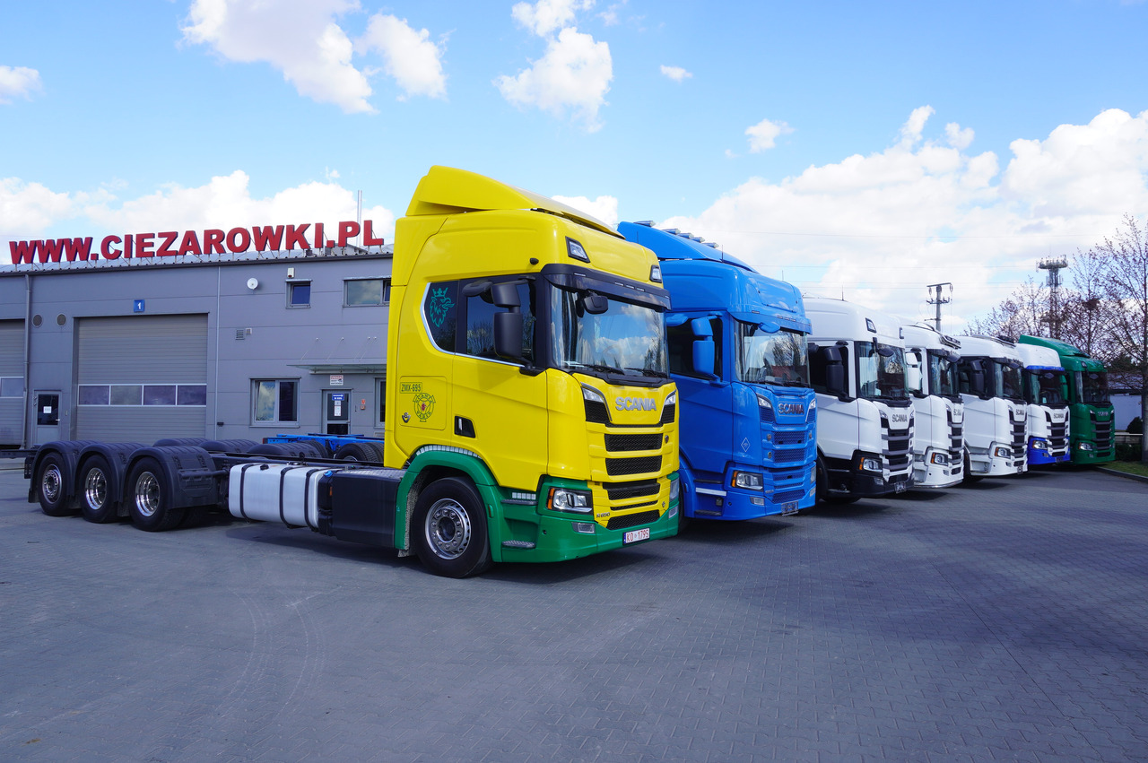 SCANIA R650 V8 / 650 HP/ frame 8.8 m / steered 4th axis / 20 units - Châssis cabine: photos 1 SCANIA R650 V8 / 650 HP/ frame 8.8 m / steered 4th axis / 20 units - Châssis cabine: photos 1