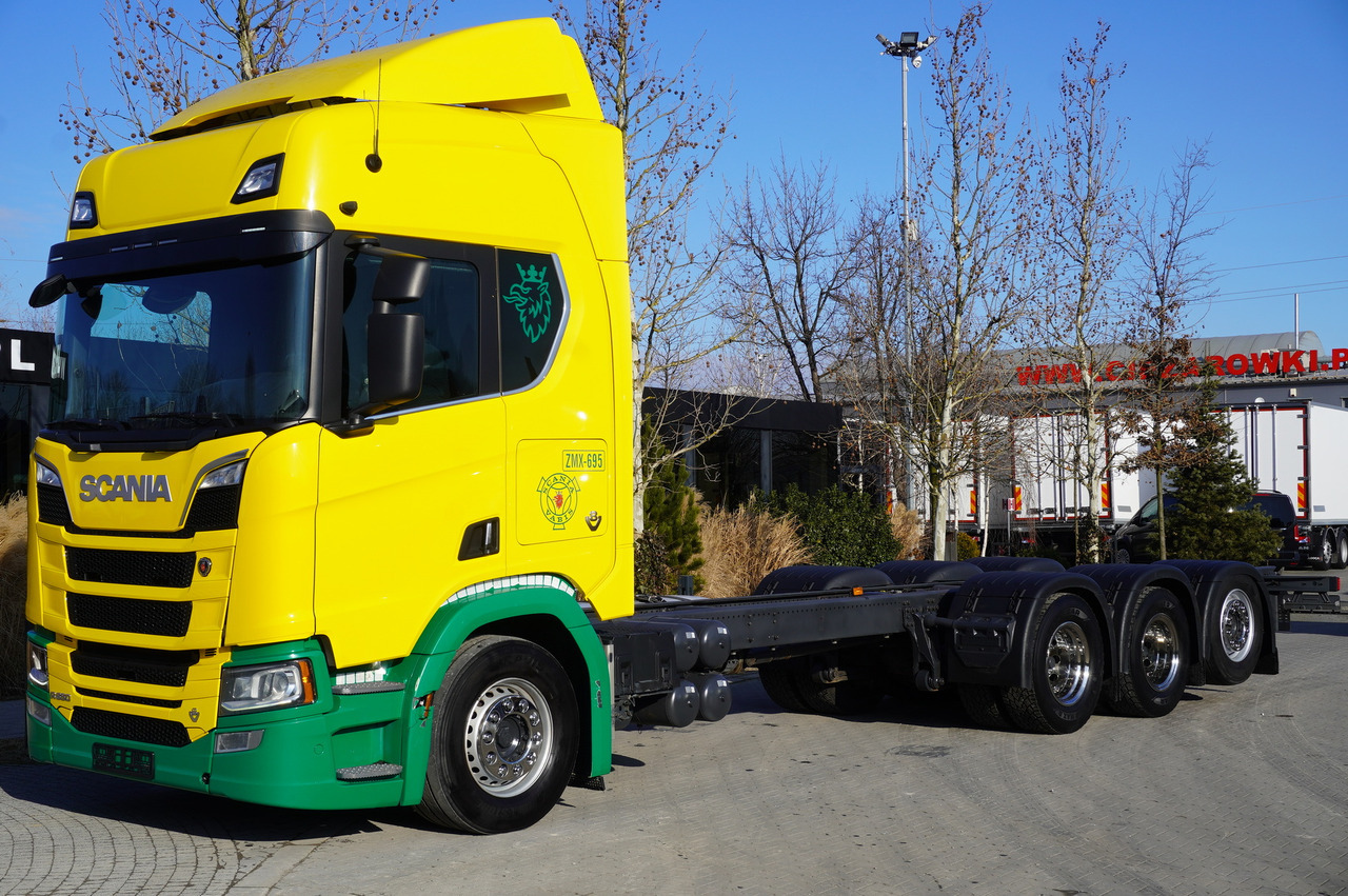 SCANIA R650 V8 8x4/4 E6 / 2020 / Frame 9.7 m - Camion grue: photos 1 SCANIA R650 V8 8x4/4 E6 / 2020 / Frame 9.7 m - Camion grue: photos 1