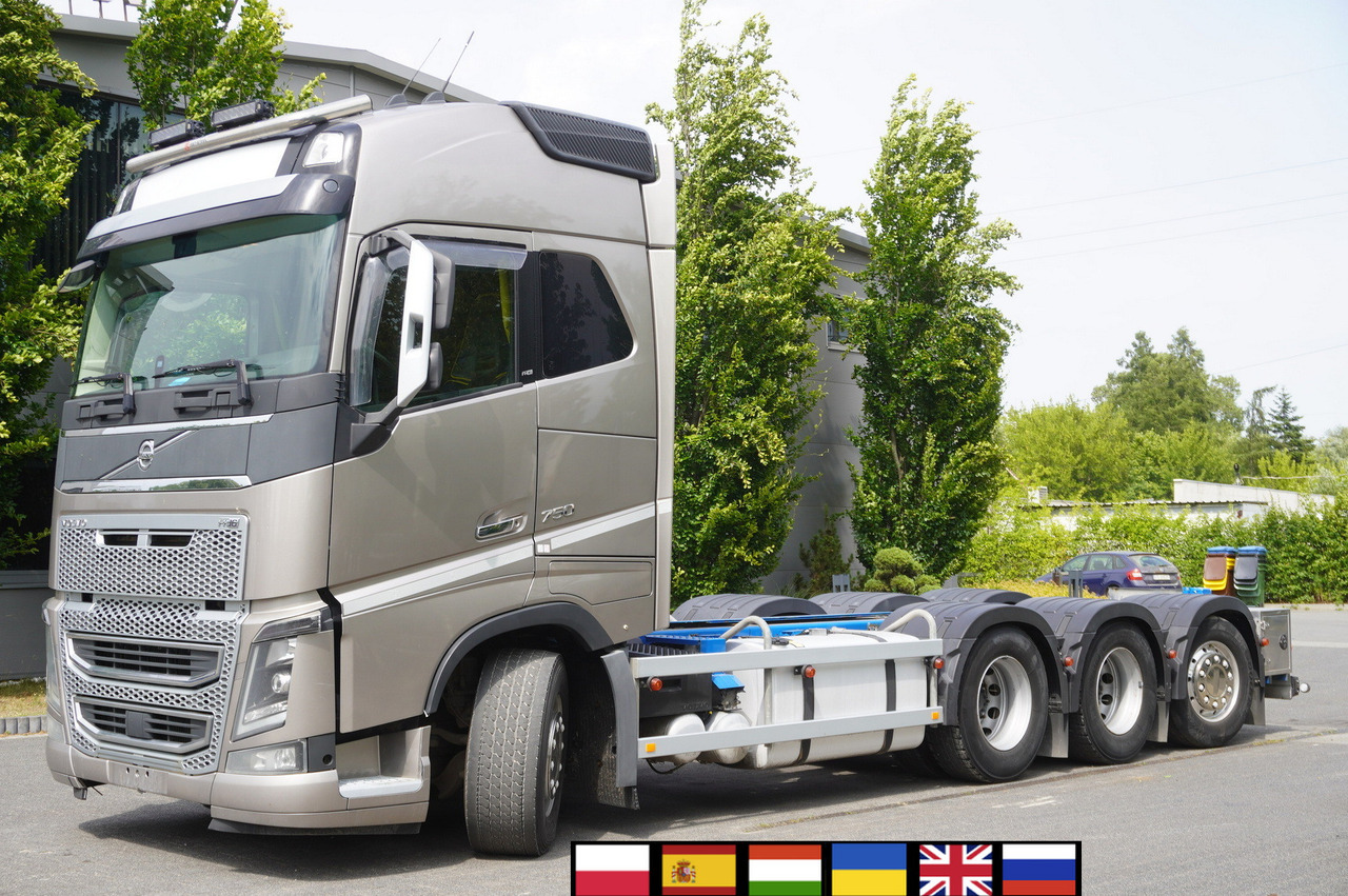 VOLVO FH16 750 8x4x4 / 750 HP! / Frame 685 cm / Steered 4th axle - Châssis cabine: photos 1 VOLVO FH16 750 8x4x4 / 750 HP! / Frame 685 cm / Steered 4th axle - Châssis cabine: photos 1