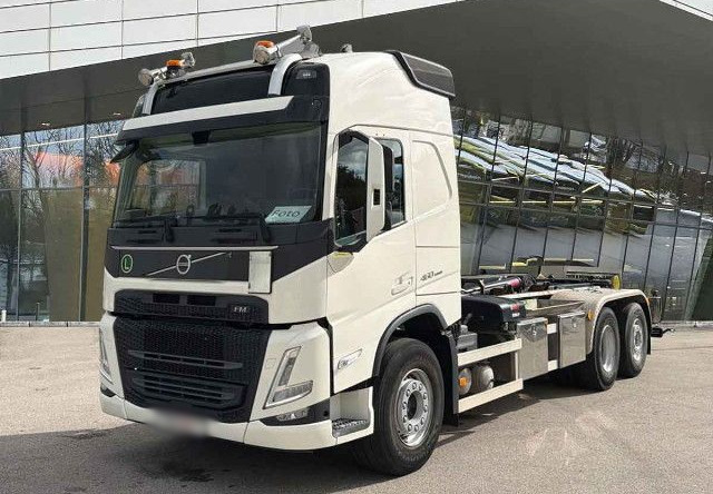 VOLVO FM 460 6X2*4 / HIAB ULT21S61 hooklift / 50 tho. km! / 2022 - Camion ampliroll: photos 1 VOLVO FM 460 6X2*4 / HIAB ULT21S61 hooklift / 50 tho. km! / 2022 - Camion ampliroll: photos 1