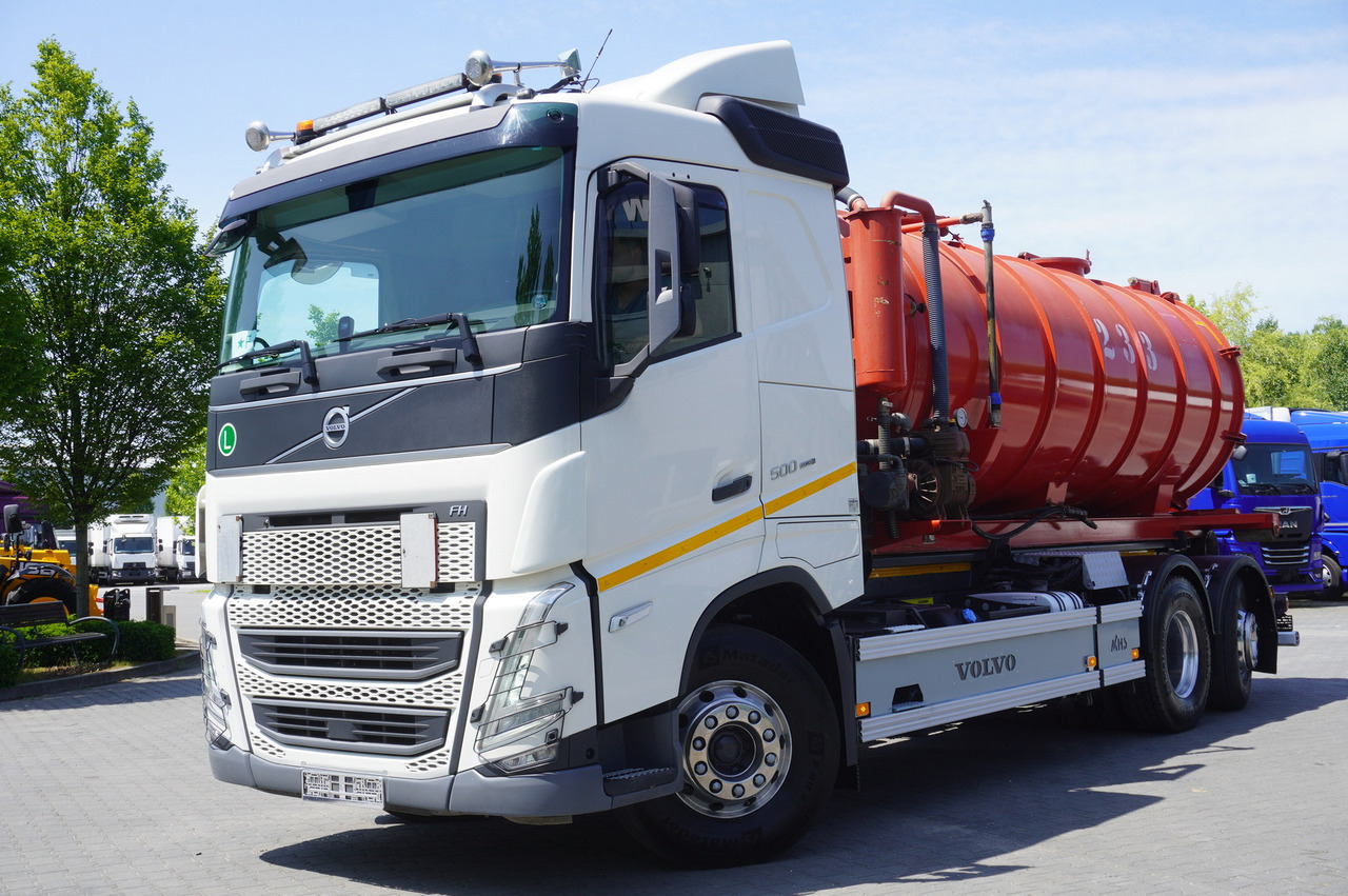 VOLVO Volvo FH 500 / Septic barrel 13000 l / Hook lift 21 t / 2022 / 3rd axle steered / 2 units - Tonne à lisier: photos 2 VOLVO Volvo FH 500 / Septic barrel 13000 l / Hook lift 21 t / 2022 / 3rd axle steered / 2 units - Tonne à lisier: photos 2