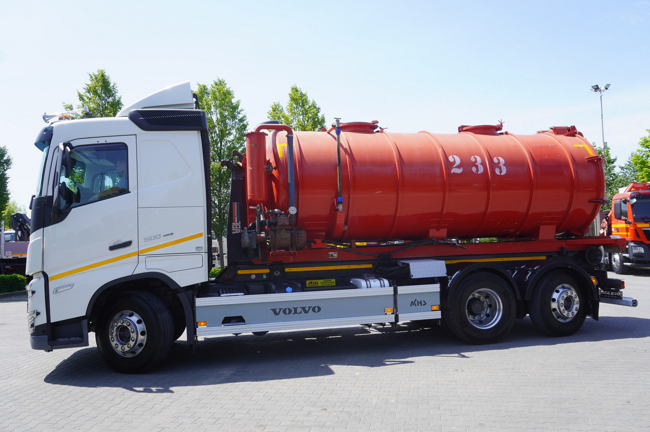 VOLVO Volvo FH 500 / Septic barrel 13000 l / Hook lift 21 t / 2022 / 3rd axle steered / 2 units - Tonne à lisier: photos 3 VOLVO Volvo FH 500 / Septic barrel 13000 l / Hook lift 21 t / 2022 / 3rd axle steered / 2 units - Tonne à lisier: photos 3
