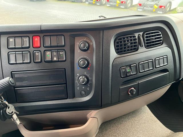 DAF XB 290 FA 16 to. Curtainsider LBW 1.5 Tonnen AHK - Camion à rideaux coulissants: photos 5 DAF XB 290 FA 16 to. Curtainsider LBW 1.5 Tonnen AHK - Camion à rideaux coulissants: photos 5