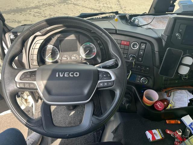 Iveco SWay 400 Lamberet Tiefkühlkoffer Thermo King LBW - Camion frigorifique: photos 3 Iveco SWay 400 Lamberet Tiefkühlkoffer Thermo King LBW - Camion frigorifique: photos 3