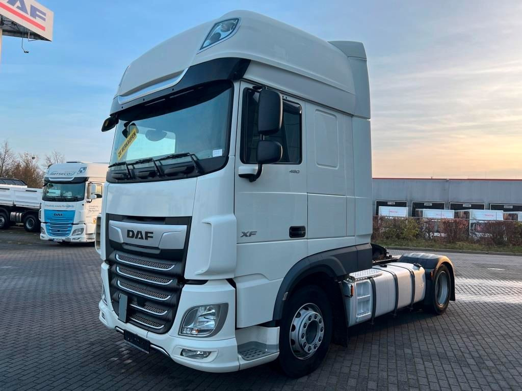 DAF XF 480 FT SSC Retarder Standklima 2xTank 1.185L - Tracteur routier: photos 2 DAF XF 480 FT SSC Retarder Standklima 2xTank 1.185L - Tracteur routier: photos 2