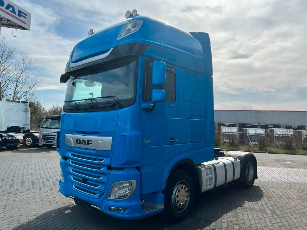 DAF XF 530 FT SSC Retarder Standklima Navigation - Tracteur routier: photos 2 DAF XF 530 FT SSC Retarder Standklima Navigation - Tracteur routier: photos 2