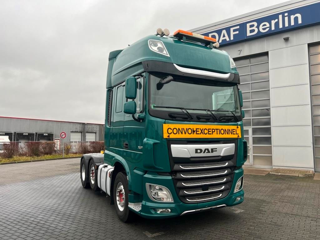 DAF XF 530 SSC FTG Liftlenkachse Retarder Standklima - Tracteur routier: photos 1 DAF XF 530 SSC FTG Liftlenkachse Retarder Standklima - Tracteur routier: photos 1