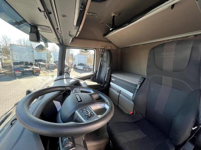 DAF XFn 480 FT Intarder 2xTank 1.105 L Vollspoiler - Tracteur routier: photos 3 DAF XFn 480 FT Intarder 2xTank 1.105 L Vollspoiler - Tracteur routier: photos 3