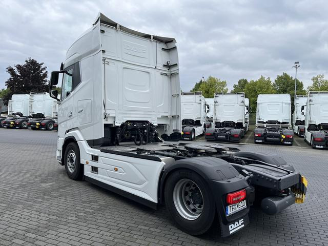 DAF XG+ 480 FT TraXon Intarder Standklima 2 x Tank - Tracteur routier: photos 3 DAF XG+ 480 FT TraXon Intarder Standklima 2 x Tank - Tracteur routier: photos 3