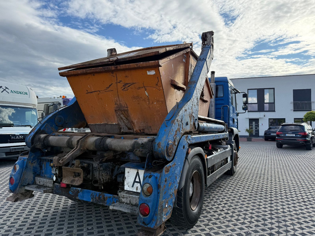 MAN TGA 18,360 - Camion benne: photos 3 MAN TGA 18,360 - Camion benne: photos 3