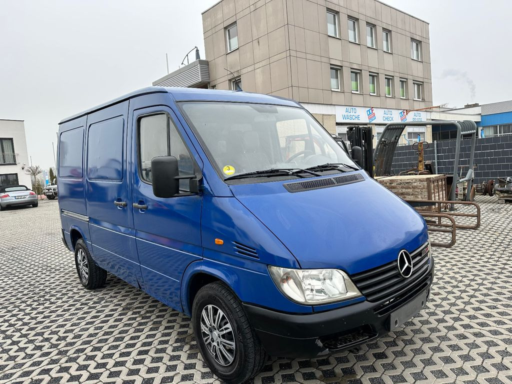 Fourgonnette Mercedes-Benz 211 CDI: photos 6