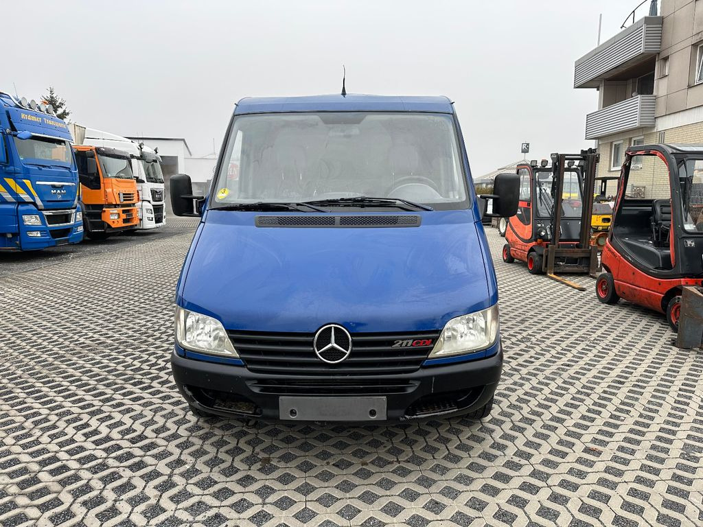 Fourgonnette Mercedes-Benz 211 CDI: photos 7